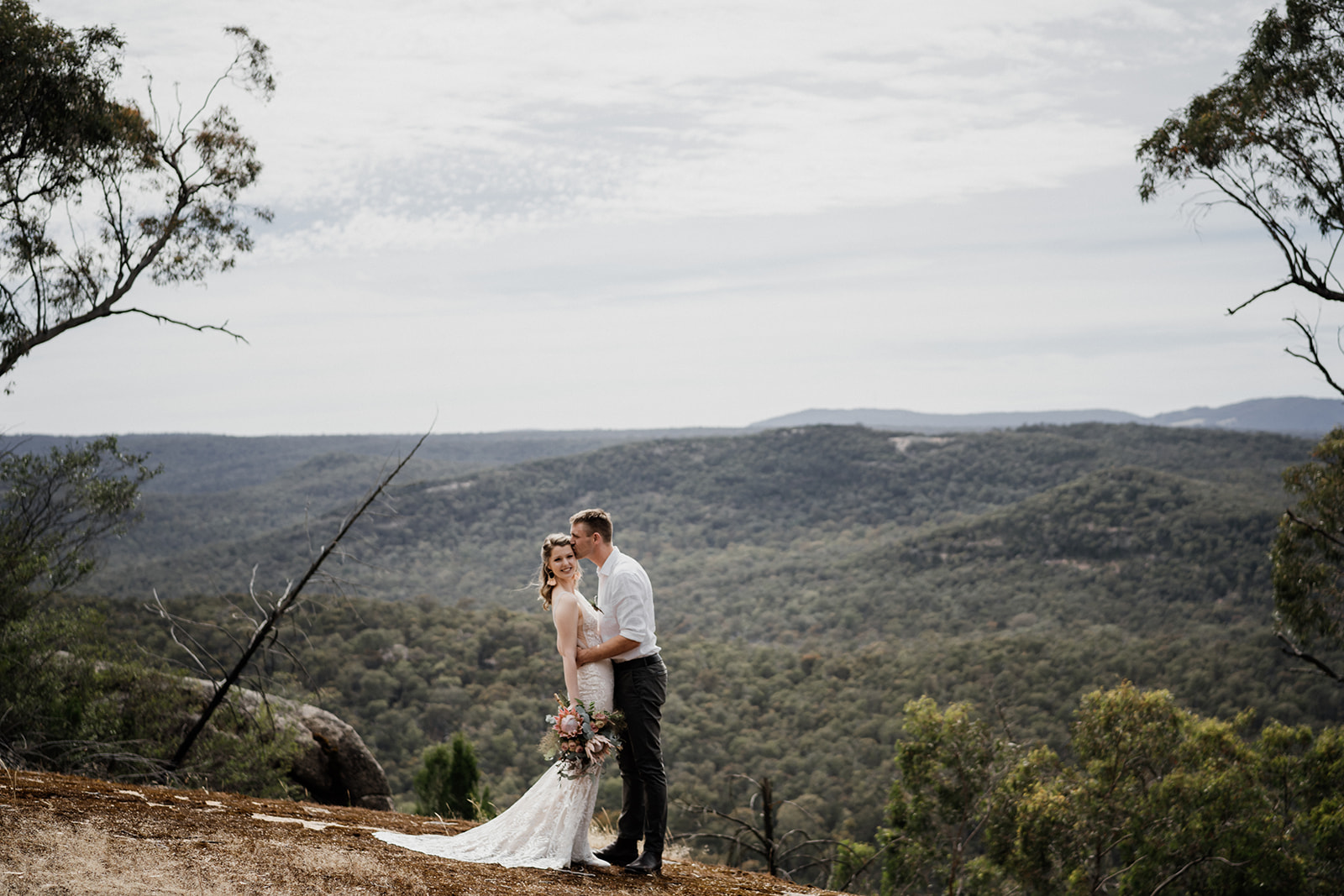 Victoria high country elopement location, Mount Pilot elopement photos, Victoria elopement photographer, Elopement photography Victoria